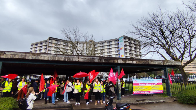 JORNADA DE LUTA - TRABALHADORES E TRABALHADORAS DA SALIMPA NO HOSPITAL DE GUIMARÃES